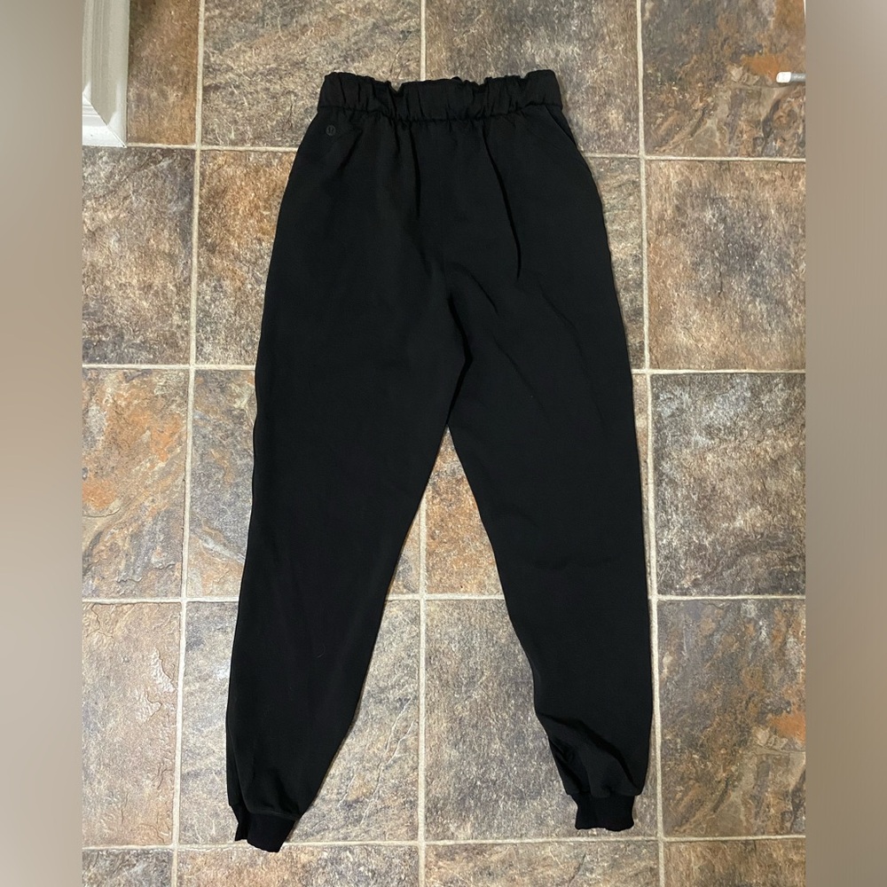 Lululemon On the fly Joggers